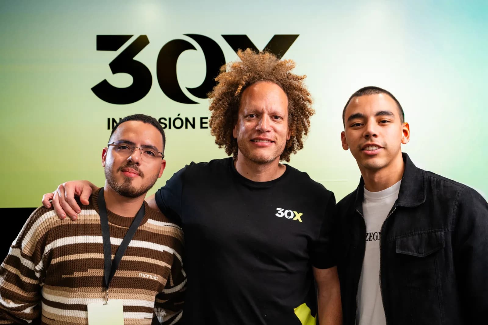 Equipo de ConvertMate en el evento 30X